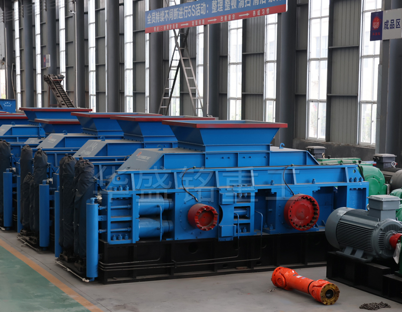 大型液壓對輥制砂機(jī)型號 大型液壓對輥制砂機(jī)型號