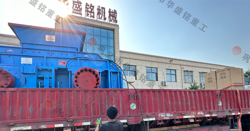 鐵礦石液壓對輥破碎機的維護成本如何？工作原理是什么？